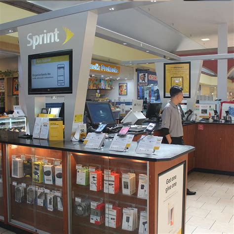 cell phones at sprint store